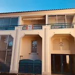 Daire Pied A Terre A Deux Pas De La Mer, Des Commodites *