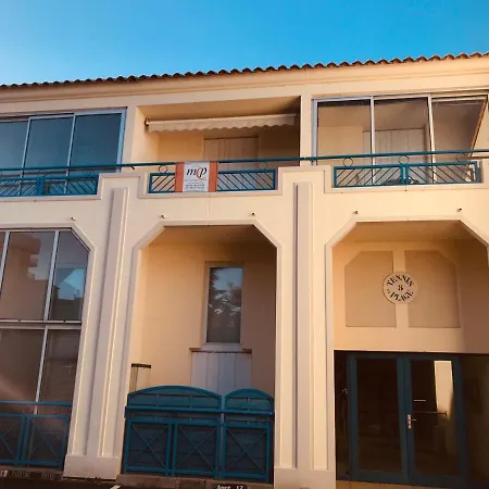 Apartment Pied A Terre A Deux Pas De La Mer, Des Commodites *