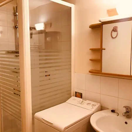 Pied à Terre à Deux Pas De La Mer, Des Commodités *